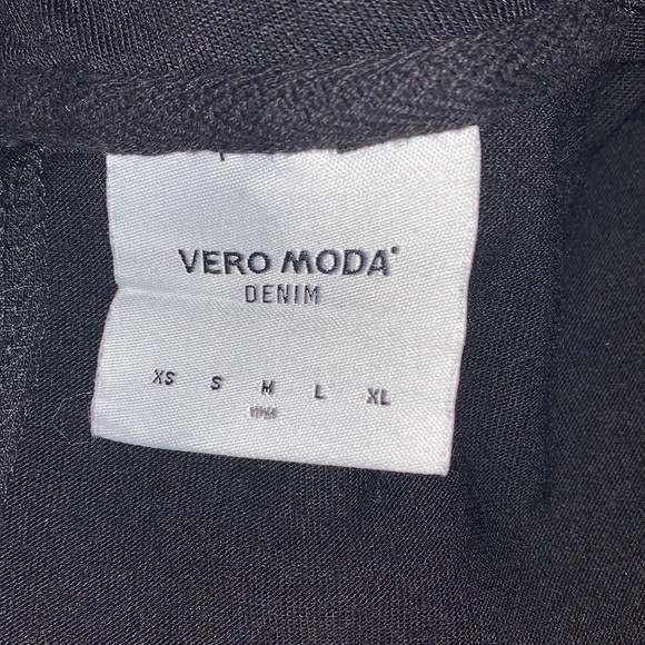 NEW! Vero Moda Black Sleeveless Asymmetric Turtleneck Dress - Picture 8 of 8